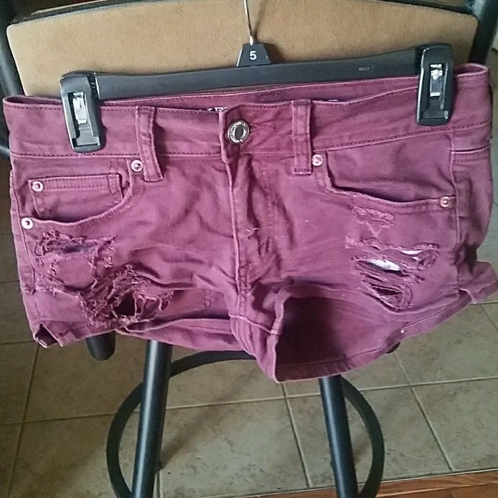 Dark maroon AE shorts